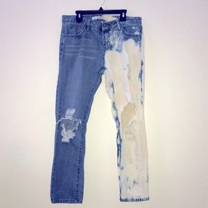 Half Bleach Ripped Jeans!!